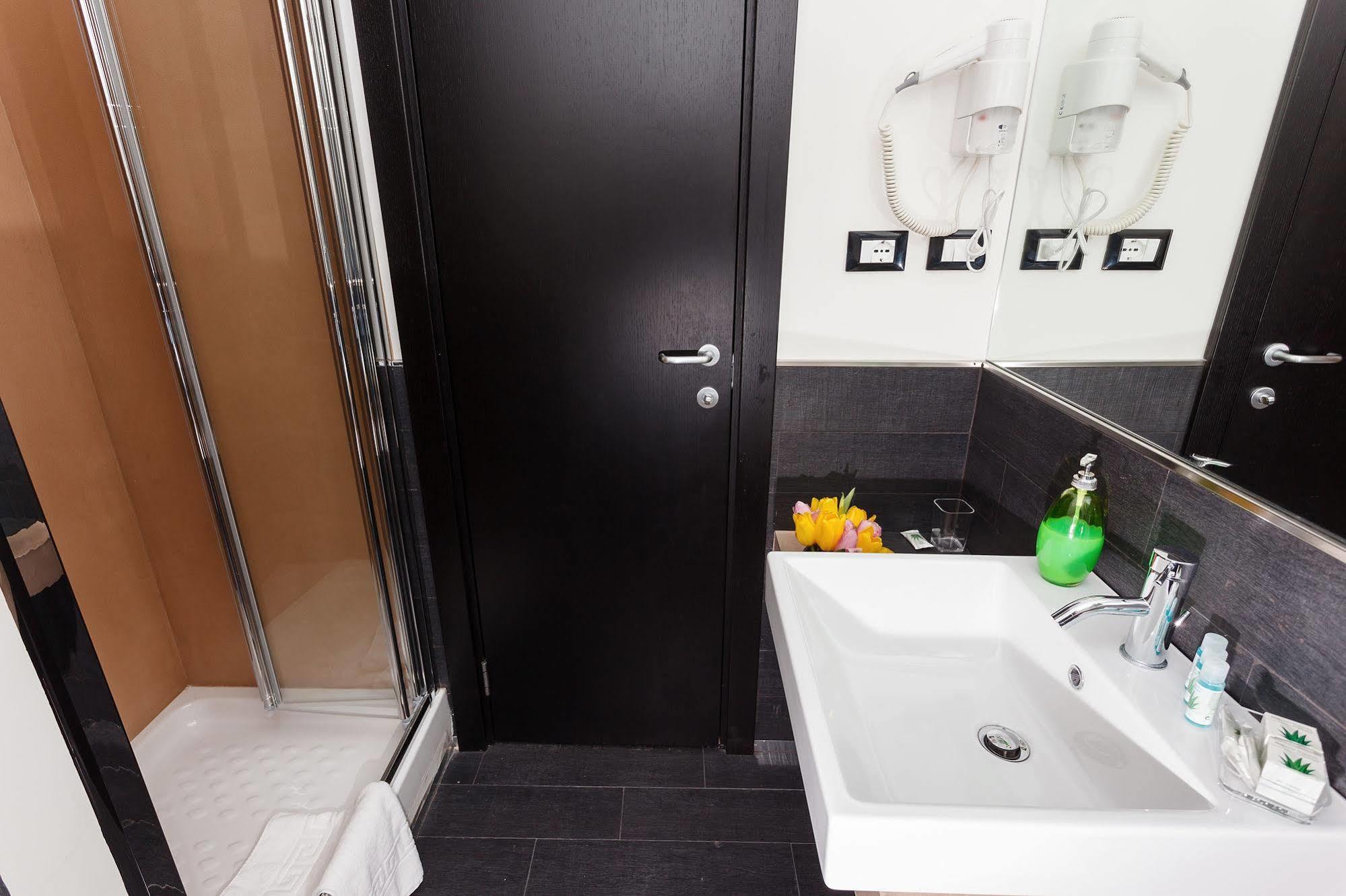 Domus Pensionat 2*
